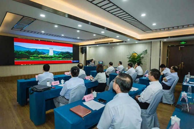 控股集团党委赴徐州开展 “跟着席大大总书记足迹学党史”专题活动3_副本.png
